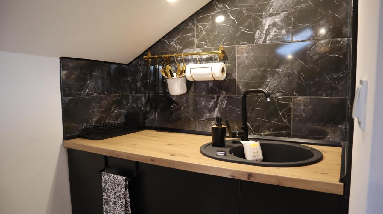Gondola Apartment ซาราเยโว ภายนอก รูปภาพ